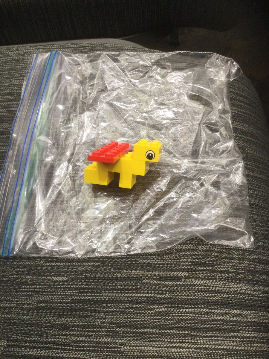 Love when a session starts with a hands on ⤵️

🧱 Legos 
⏰ 60 seconds 
🤯 Challenge accepted

🦆

#ncties24 #timetosoar