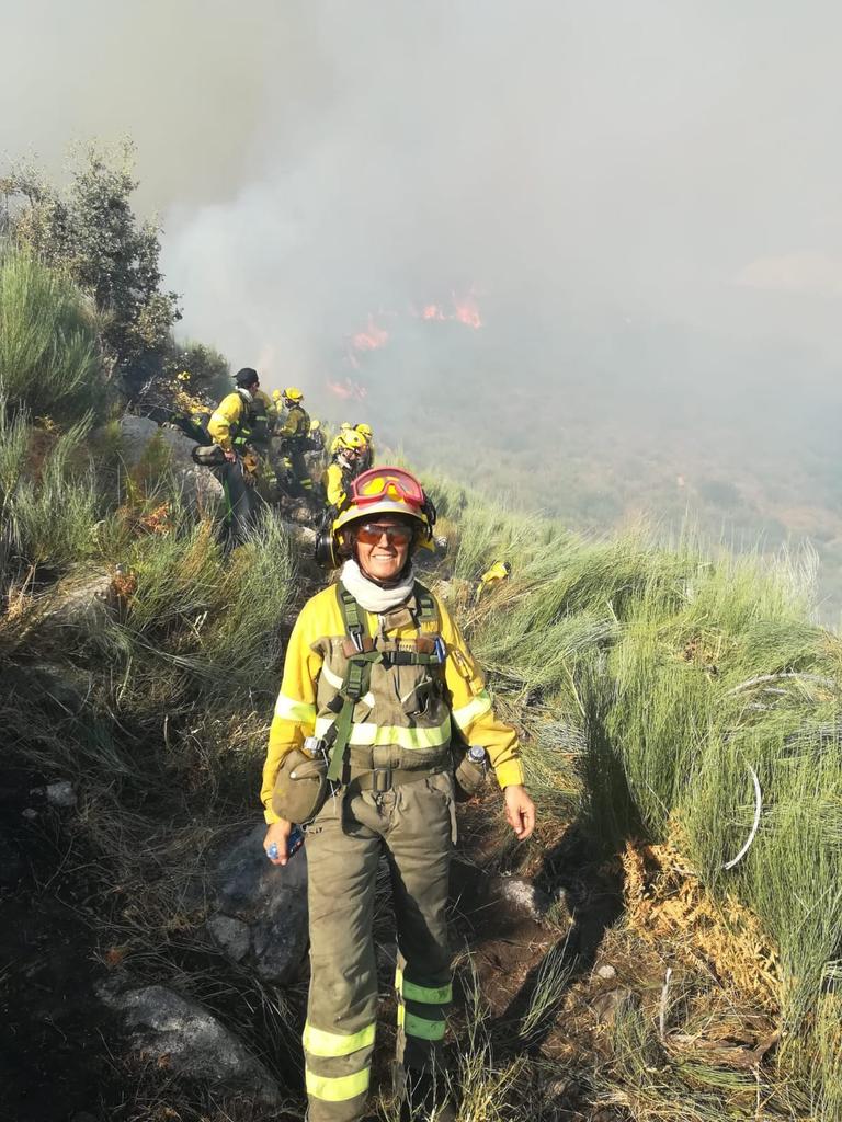 briflubia's tweet photo. Hoy va por ellas. Por todas. Feliz día internacional de la mujer.💜 🌳🌲👩🏻‍🚒
 #InternationalWomensDay #8marzo2024 #8m #DiaInternacionalDeLasMujeres #bomberasforestales https://t.co/t7PgW3QocM