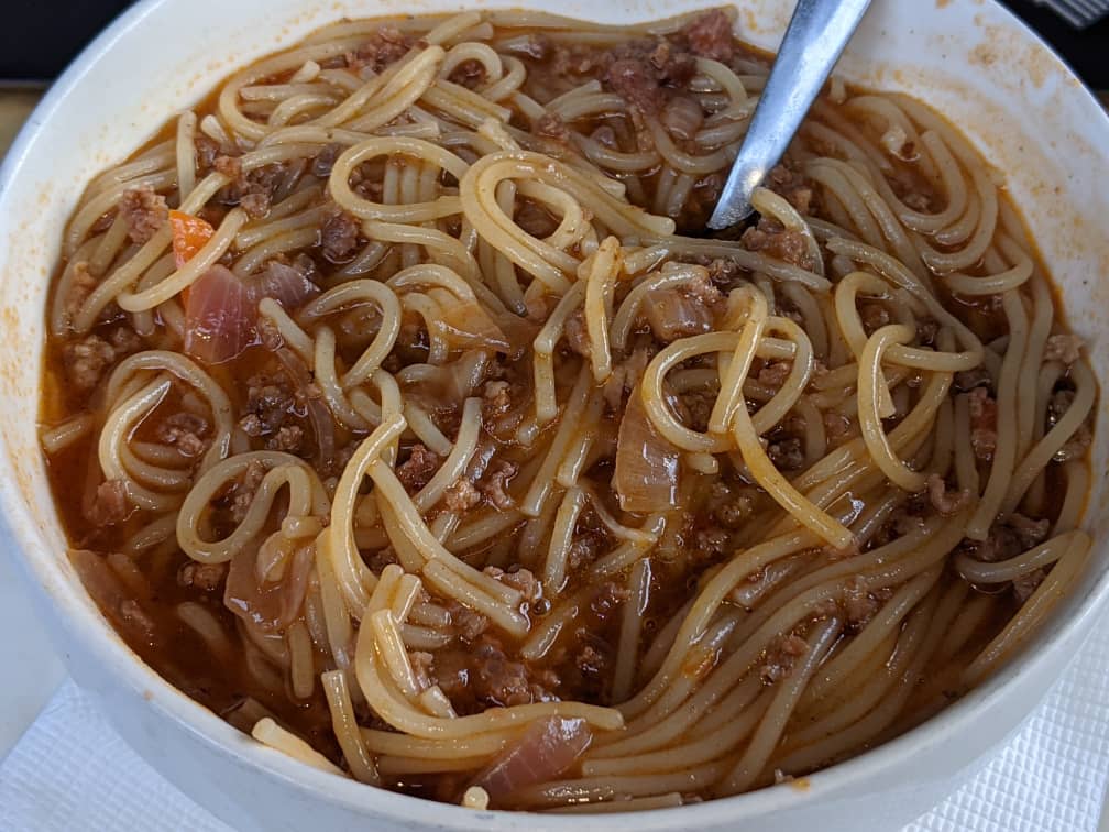 DehomeKitchen's tweet photo. What's your favorite dish to warm up with when it's raining or too cold outside? Don't forget to check out the delicious options at Dehome Kitchen!"
#Fish with #Ugali 
#spaghettibolognese
#Stewchikcen with #unga  
#Stewbeef #stewpork
We do delivery in Kigali 0788567422 https://t.co/TLi9DSCnwL