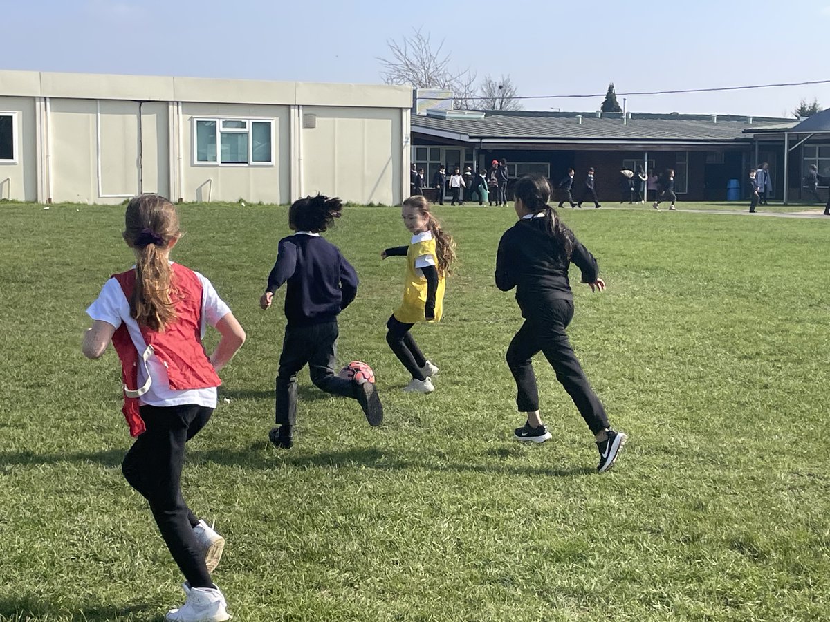 Cippenham School tweet media