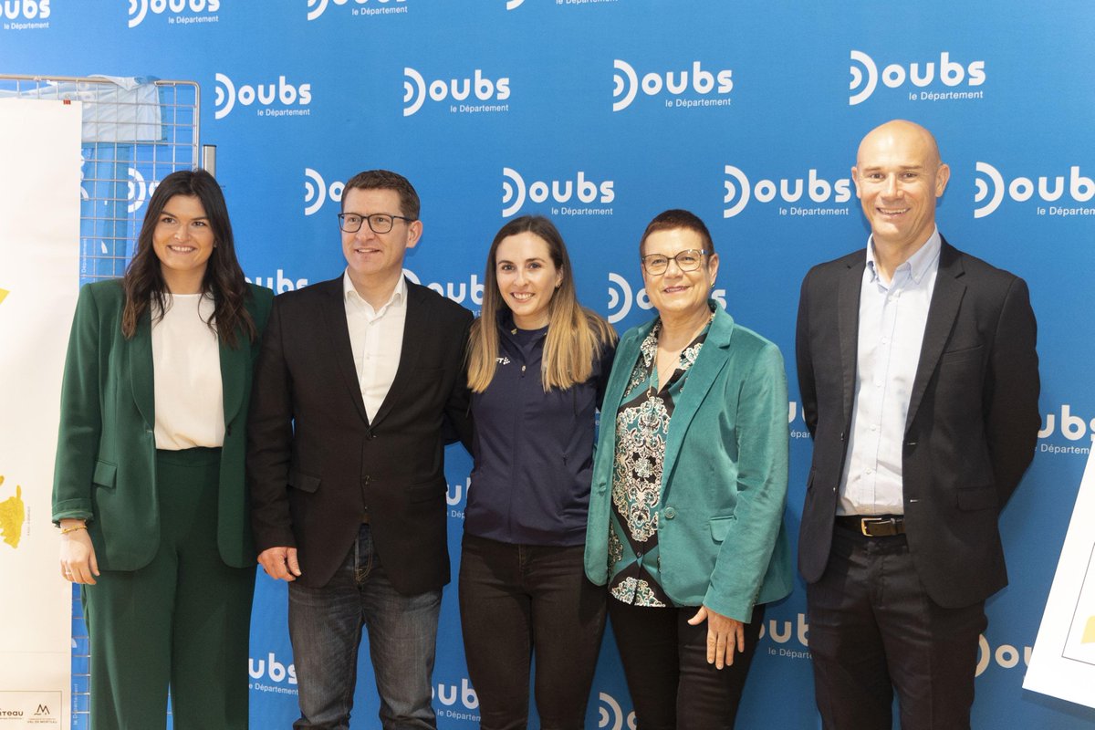 🚴‍♀️ Un moment d'échange organisé par le département du <a href="/Doubscd25/">Doubs</a> s'est tenu aujourd'hui en vue de l'arrivée de la 6ème étape du #TDFF2024 à Morteau.

L'occasion d'évoquer le déroulé de l'étape avec 🇫🇷 <a href="/JulietteLabous/">Juliette Berthet (Labous)</a>, 5ème de l'édition 2023 et qui a grandi dans le département.