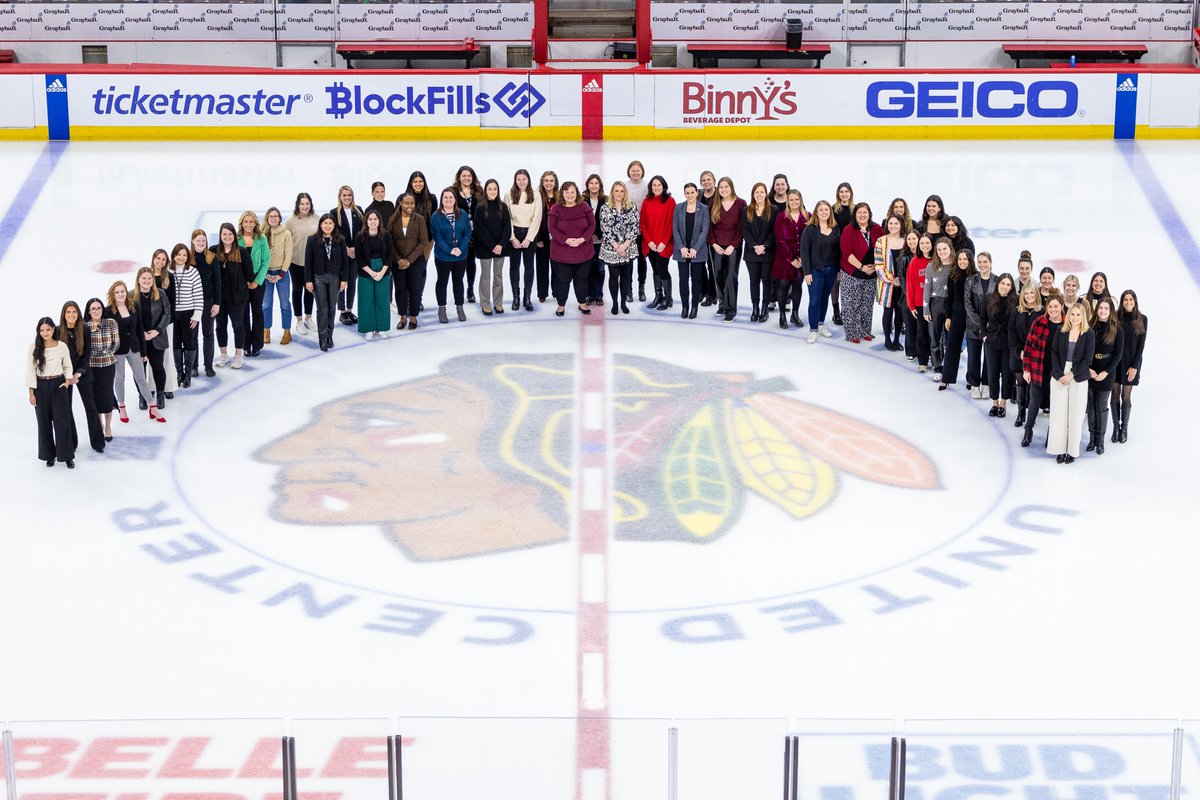 Recognizing all of the talented women of the Blackhawks that impact our organization every day! 

#InternationalWomensDay2024