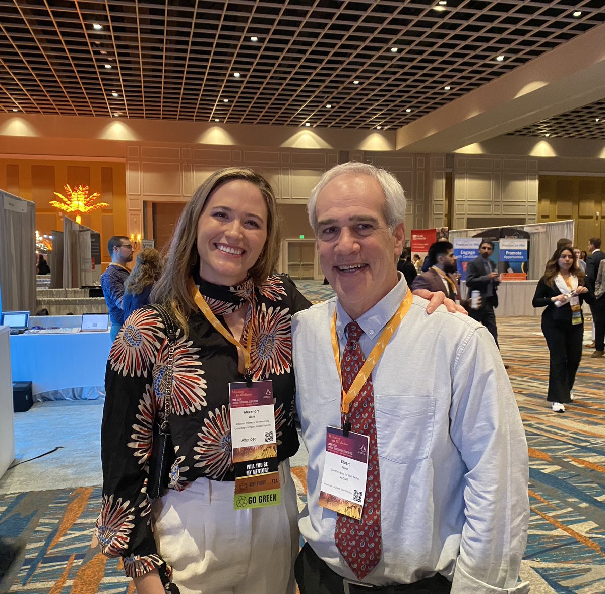 Reconnecting with my medical school dean at the ACGME! Thank you for all you did for the students at SLU med #ACGME2024 @SlavinStuart
