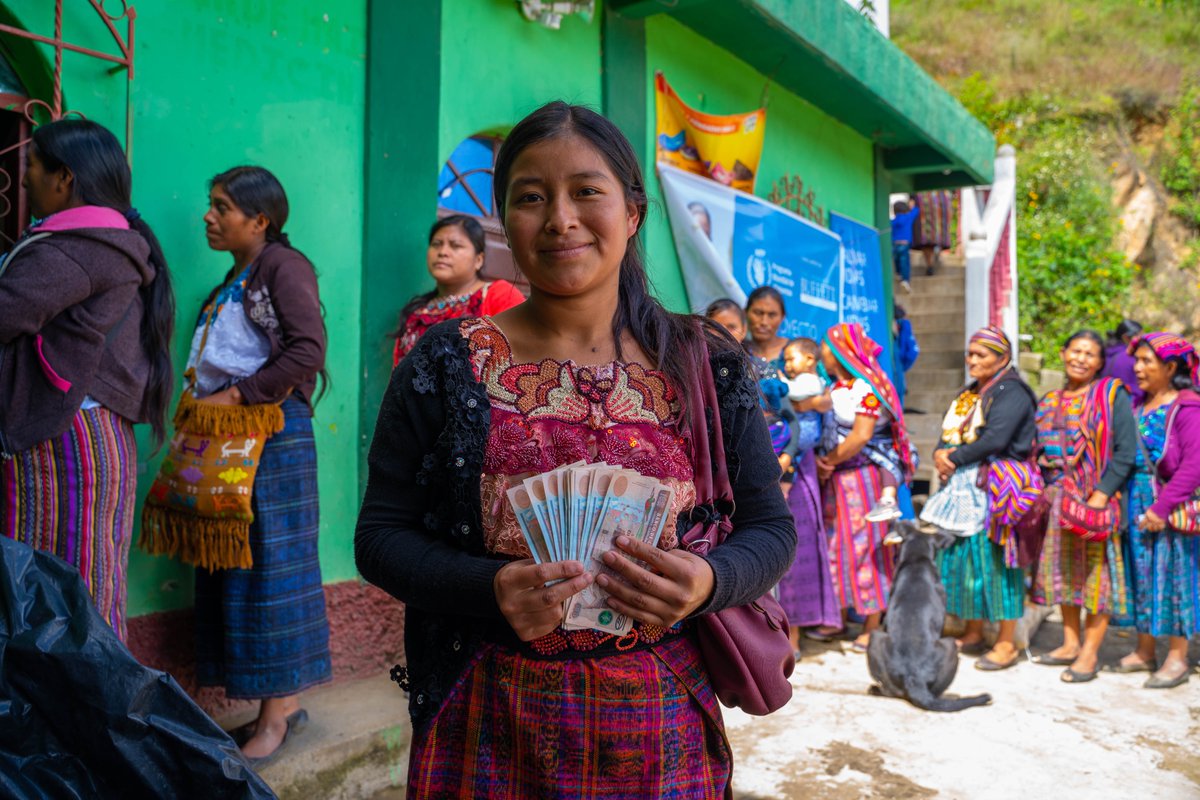 Economically empowering women is key for food security, and a priority for @WFP. As the largest humanitarian cash provider, we channel money into women’s hands to: - Give women control of their lives - Pull families out of poverty - Make economies grow #InternationalWomensDay