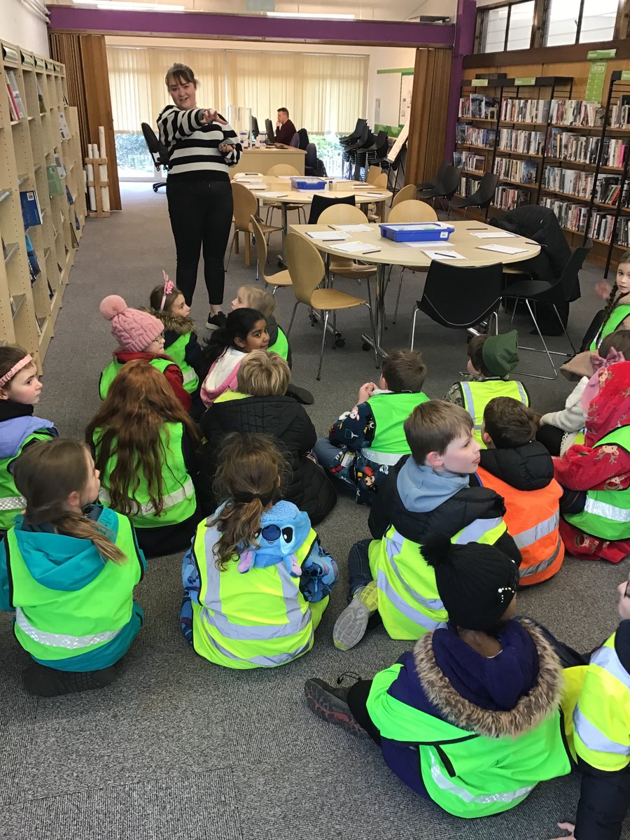 stmariesyear3's tweet photo. Year 3 have had a lovely afternoon at Standish Library. Tank you so much @WiganLibraries https://t.co/gBDOklWHVo