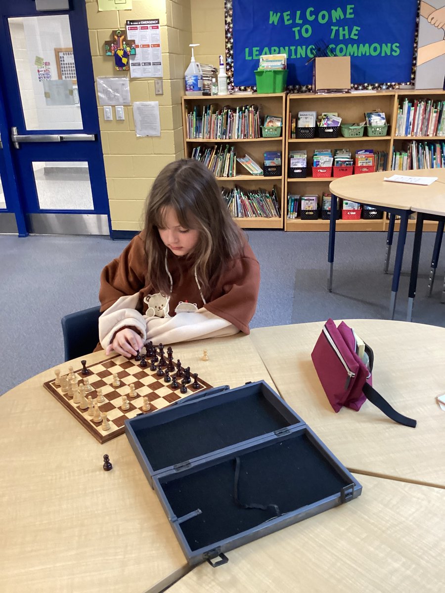 GardenwaySAP's tweet photo. Chess has become very popular.  The more experienced players have been guiding others. https://t.co/DPkiStuJYh