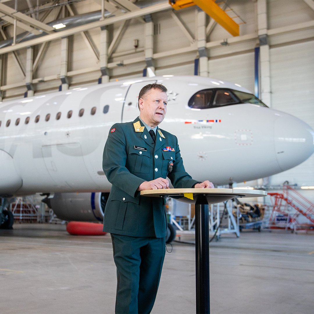 SAS and The Norwegian Armed Forces have on 4 March signed a new agreement for strategic air evacuation. SAS has a 25-year history of taking part in evacuation assignments. ▶️ bit.ly/3T7AdXk #flysas