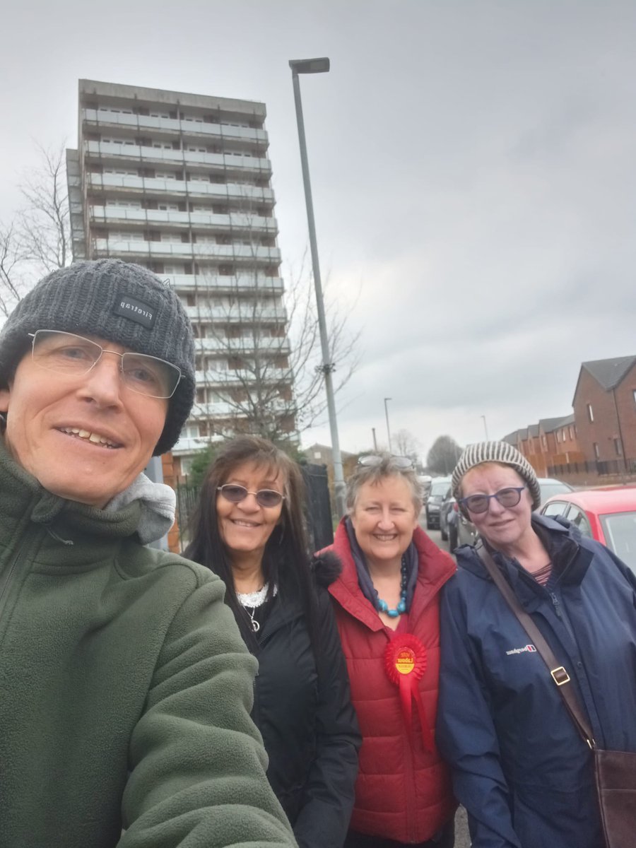 @julie4ancoatsandbeswick, @Rick(Labour, Out in the chilly air on Woodward St this morning, delivering leaflets