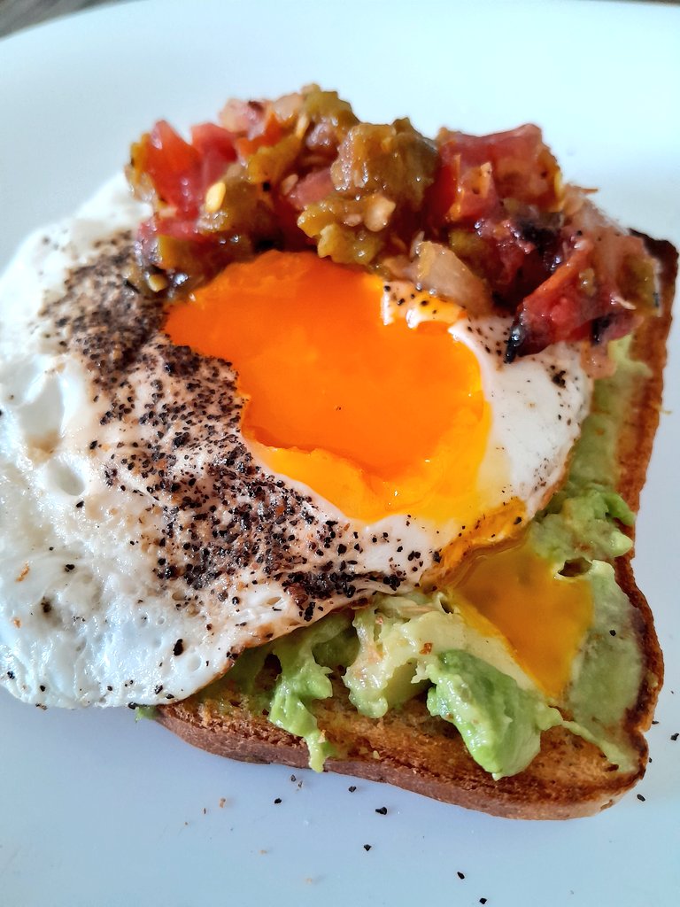 Buevos días! #avotoast