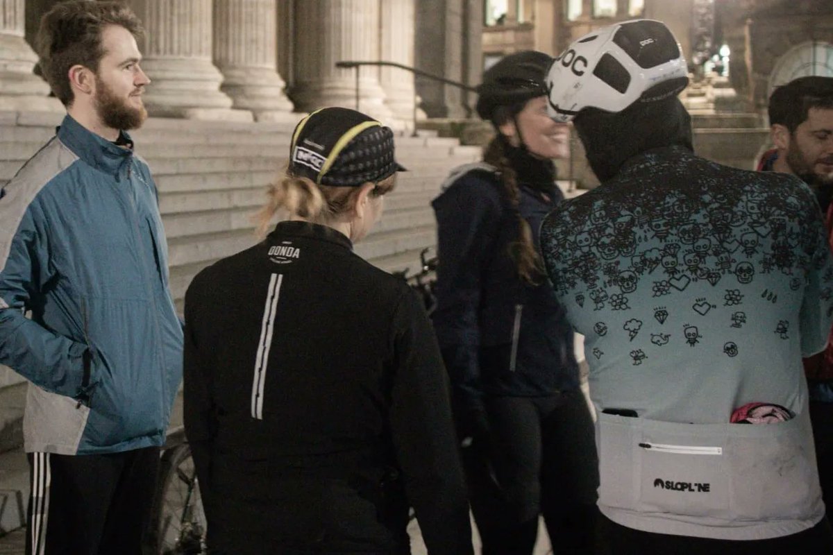 heavymetalcc's tweet photo. Shots from Tuesday's Neon Knight. Laps of Regent's Park and a trip to the pub. Miles, smiles and Iron Maiden puns. Next one: 2 April.
📸 1-3 @BlkTPhotography 4 @alexandermilas
#heavymetalcycling #birthcycledeath #londoncyclingclub #socialride #midweekclubride #NeonKnight https://t.co/lH83harMNv