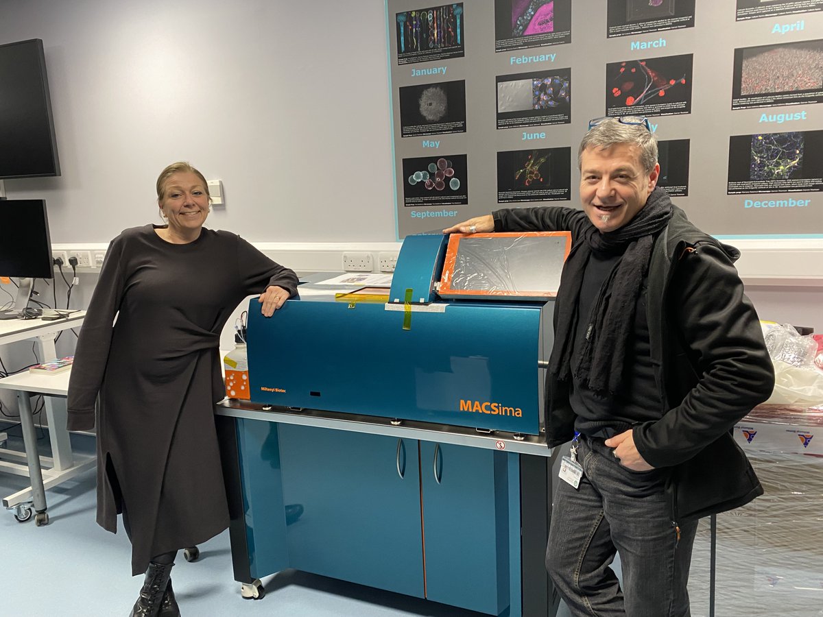 A great collaborative effort led by @ElaineBignell and @RaifYuecel has brought the MACSima to @UoEXCC @UniofExeter @MRCcmm @ExeterMed @UoE_Physics @UoEBiosciences @miltenyibiotec @uniofexeHLS @LSI_Exeter #cytometry #tissuecytomics #flowcytometry #imaging #DataScience