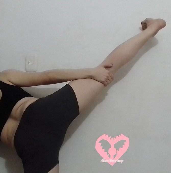 Now it really looks like I am working out ;p #Femboy #feet #feetworshi̇p #bootyfit https://t.co/y6n6<a href="/tag/femboy"class="tags">#Femboy</a><a href="/tag/feet"class="tags"><span>#feet</span></a><a href="/tag/feetworship"class="tags"><span>#feetworship</span></a><a href="/tag/bootyfit"class="tags"><span>#bootyfit</span></a>