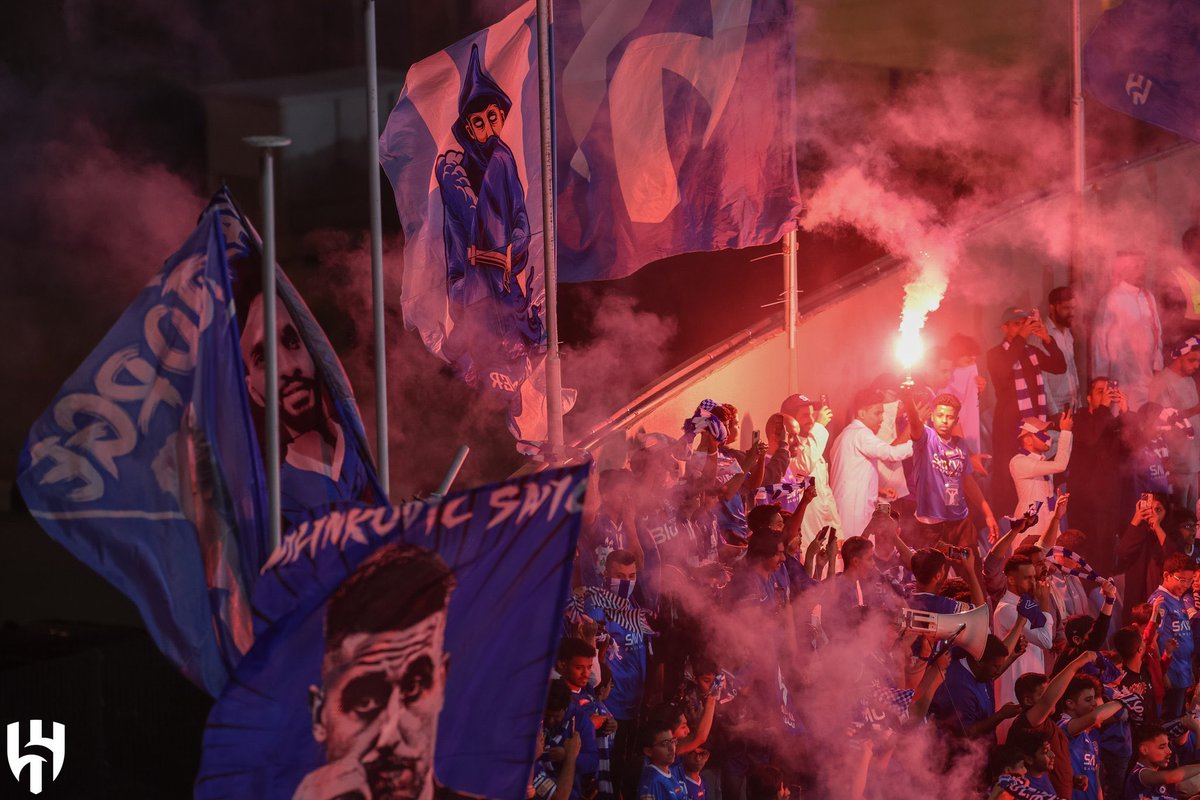 الهلال يكتب التاريخ بأكبر سلسلة انتصارات في تاريخ كرة القدم 😰😰 مبروك يا هلاليين الفوز التاريخي وعقبال تتويجها بالبطولات 💙