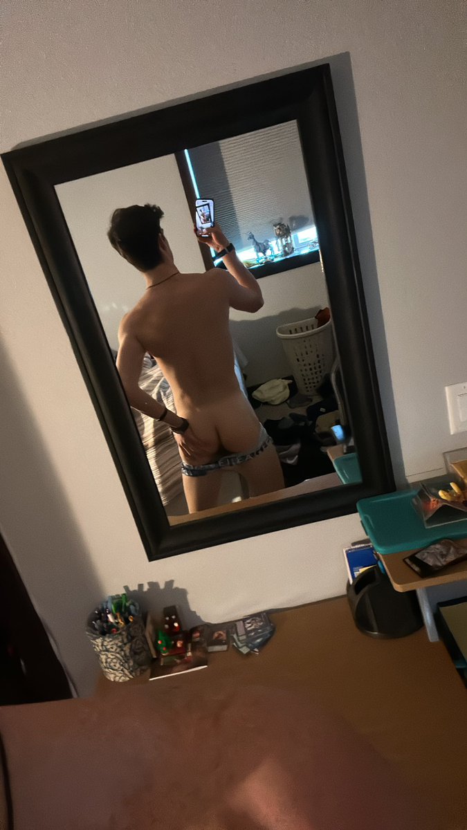 I know it’s not new years but who want make some balls drop😈😈