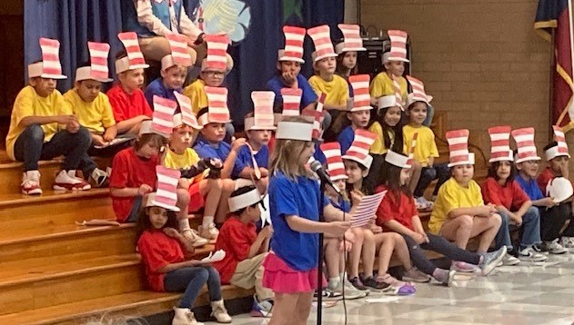 RedlandOaksES's tweet image. @RedlandOaksES had our annual performance of &apos;Seussical the Musical&apos; presented by our 2nd graders. A really fun evening with our community. 🦝 @NEISD  #neisd