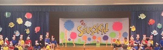 RedlandOaksES's tweet image. @RedlandOaksES had our annual performance of &apos;Seussical the Musical&apos; presented by our 2nd graders. A really fun evening with our community. 🦝 @NEISD  #neisd