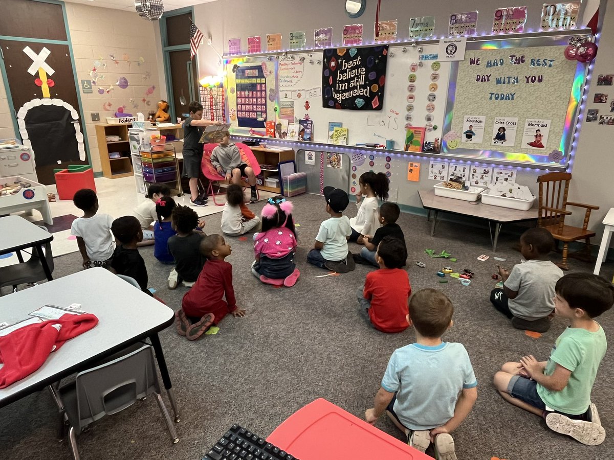 We love guest readers from 4th grade! <a href="/audi_huberty/">Audi Huberty</a> <a href="/HumbleISD_PREK/">HumbleISD ECE</a> <a href="/HumbleISD_MBE/">Maplebrook Elem</a> #play4prek #prekexplorers #mbeisfamily <a href="/AveryBalutaMBE/">Avery Bushnell Baluta 💜</a>