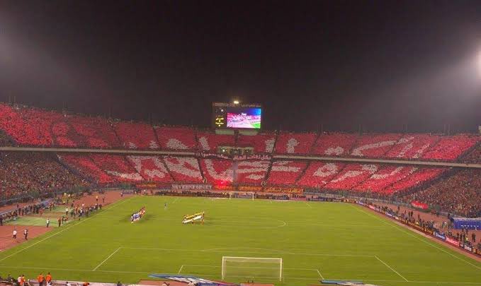 Omar74HQ's tweet photo. الكوره للجماهير .. 
مدرج الكورة دايما مكان بيعبر عن الحرية وبنوصل من خلاله الرسائل اللي مينفعش تتقال ف اي مكان بس بتتقال في مدرج كوره بس 
يسقط اي حد بيتحكم و بيمنع الحريه في مدرجات كوره بالمنع و الحبس و الترهيب https://t.co/KsmaEUaCZs
