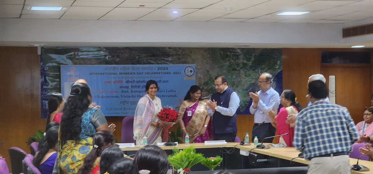 National Remote Sensing Center, Balanagar, Hyd invited me as Chief Guest to celebrate #InternationalWomenDay today. 

I spoke about the role of women in entrepreneurship and various other private and public sector jobs. It was an honour to address the great scientists of NRSC🙏