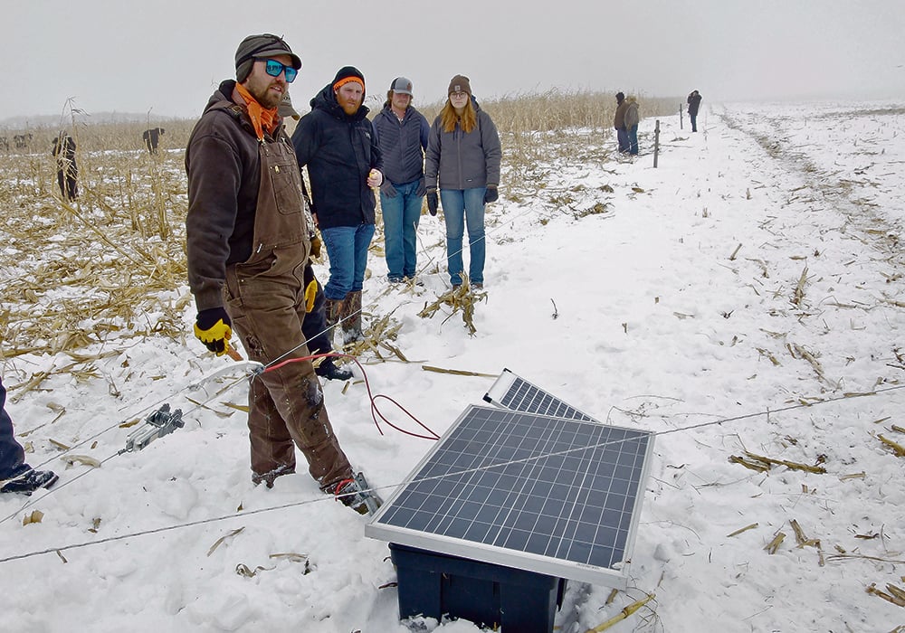 CFGA_ACPF's tweet photo. Check out this @westernproducer article for tips that makes it easier to manage temporary fencing during winter corn grazing. #fieldtour
https://t.co/kM4X4mNLyU https://t.co/PqcX6ifN05