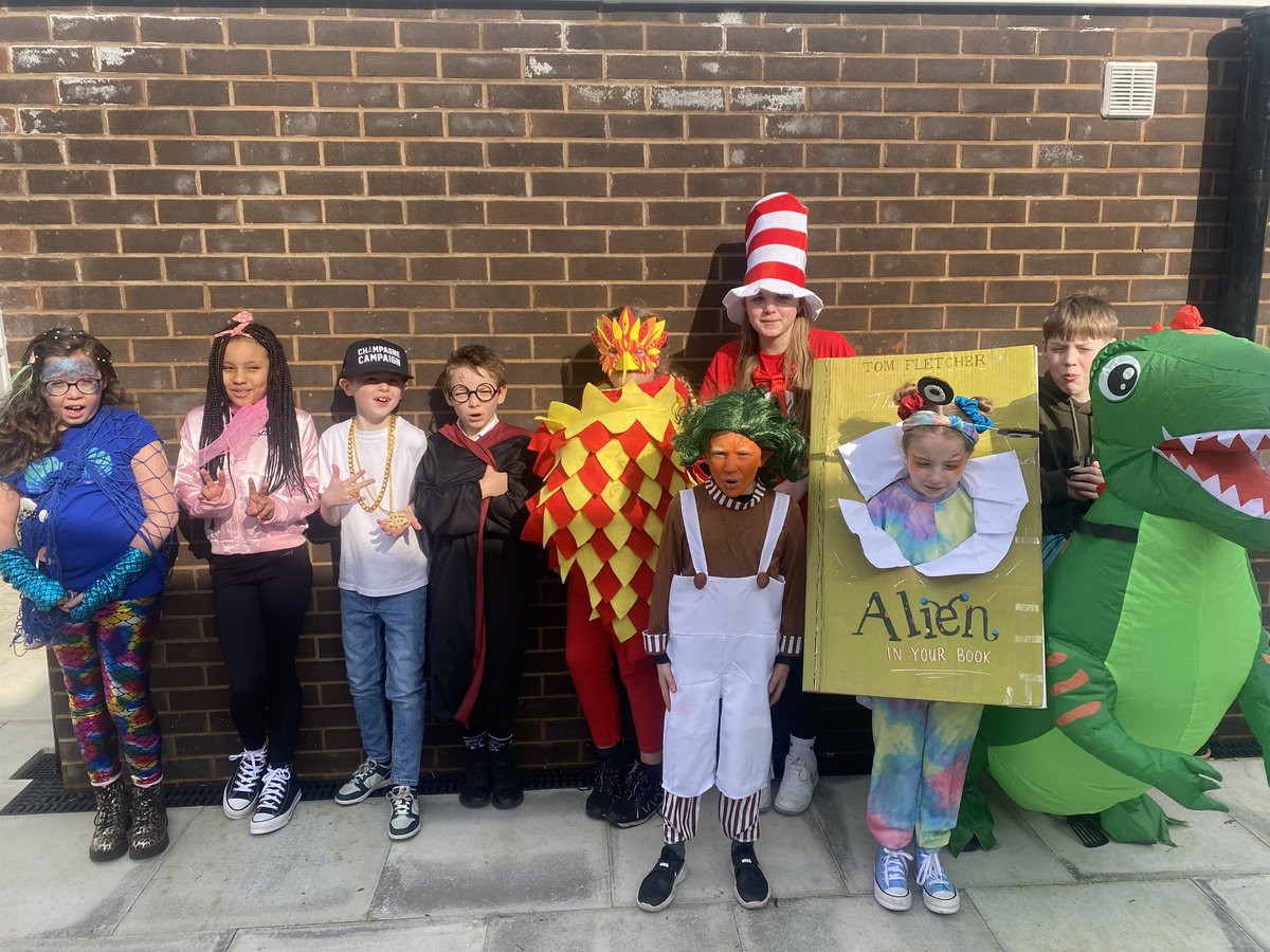 Some fabulous costumes and dressing up to celebrate World Book Day! 

Well done everyone! 🩵💫

@_Reading_Rocks_ @MoonMaddy @justdawned @Jo_Grundy_ @suehendra @OLPartnership