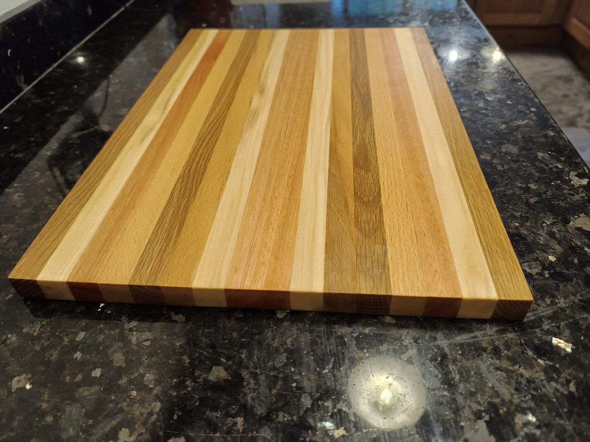 Spoonman666's tweet image. It&apos;s only a few bits of pre-planed wood that I glued together, clamped, trimmed, sanded and finished but I&apos;m quite proud of the chopping board I&apos;ve made #firstproject #woodworking