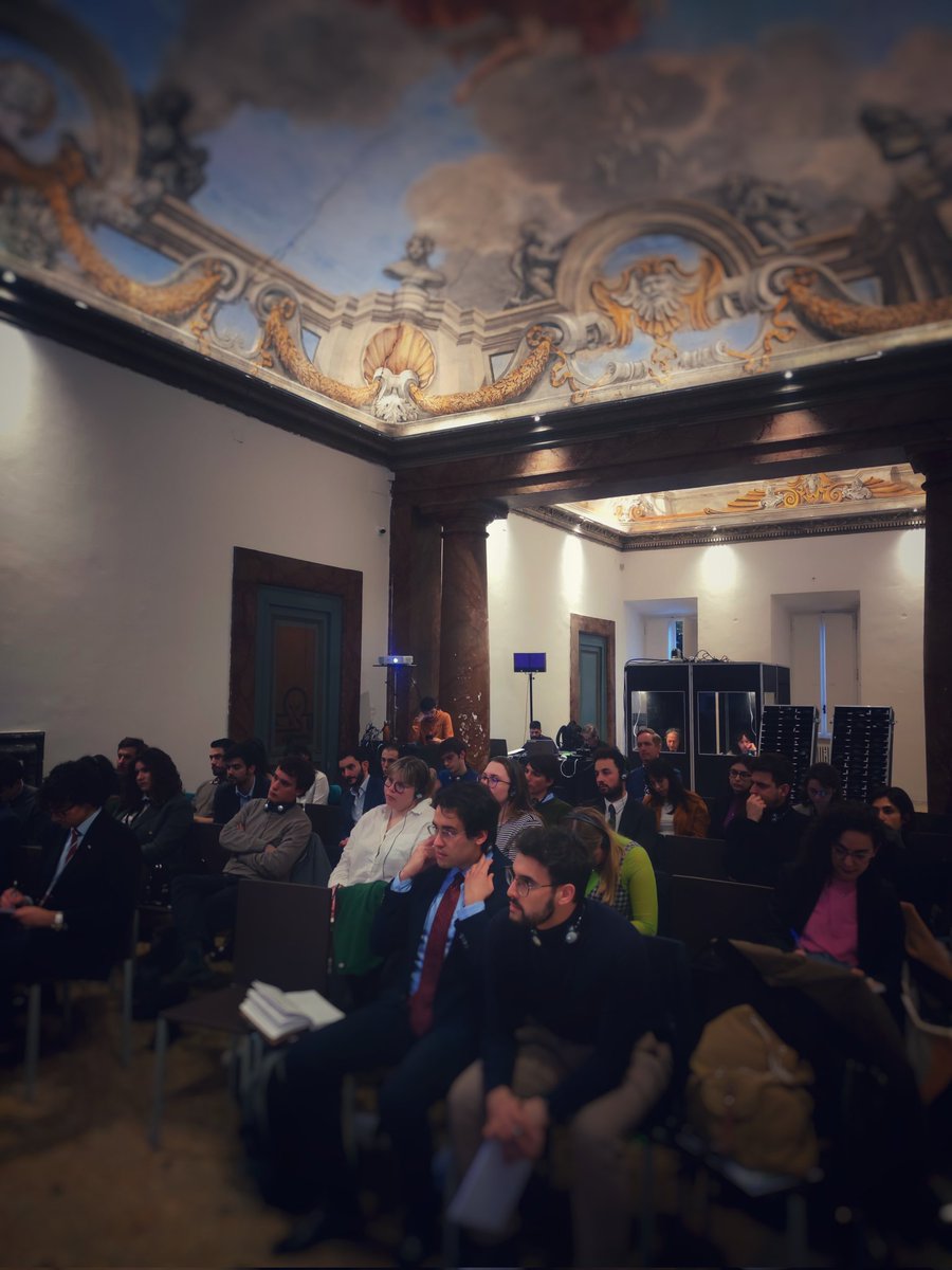 Nel pieno della discussione sulla politica estera ed europea alla Spring School organizzata insieme a @MondoDemLab. Un'occasione per permettere a giovani 🇩🇪🇮🇹 di parlare di 🇪🇺 #Ucraina #medioriente #Usa #China #Gaza