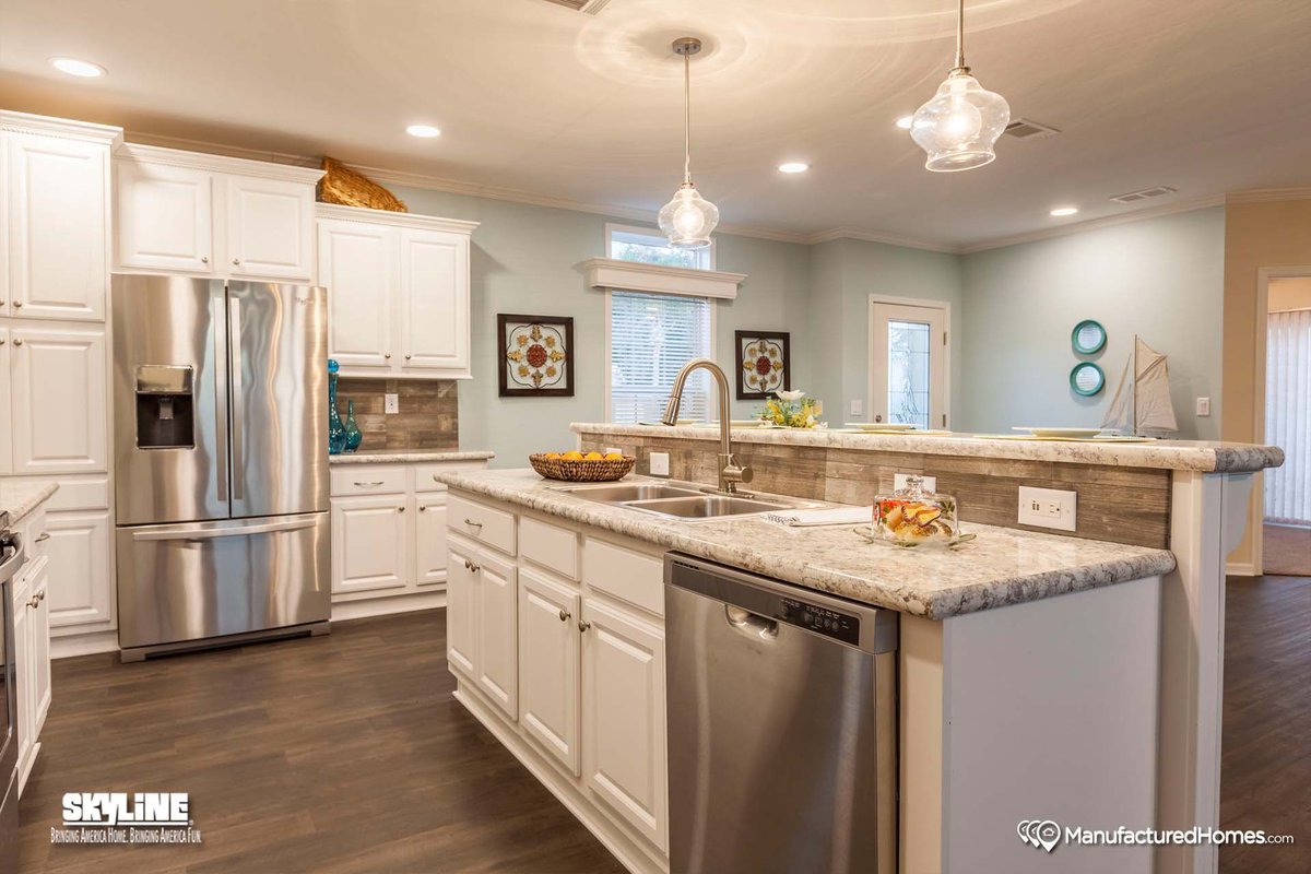 🏠 Embark on your Florida homeownership journey with confidence! 

Our Florida Manufactured Housing Association retailers offer a selection of premium manufactured homes. 

Ready to shop for your perfect prefab home? Begin here: myfloridamanufacturedhome.com/manufactured-h…