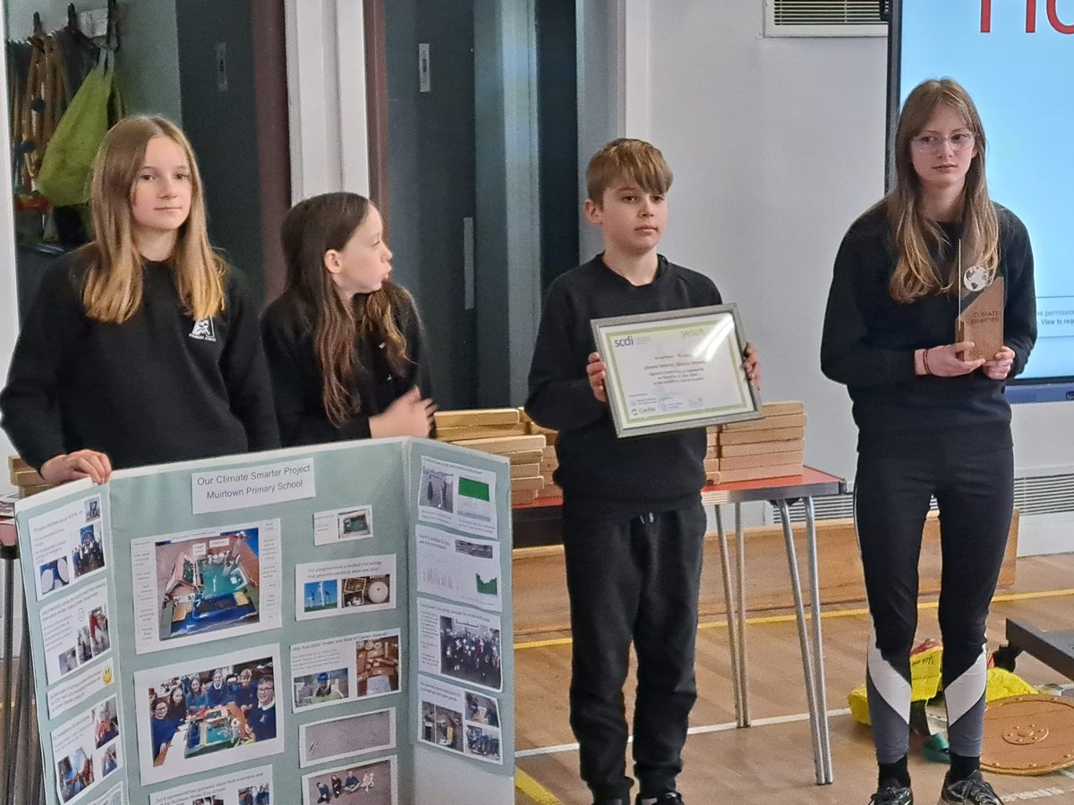 MuirtownP's tweet photo. Huge well done to our amazing scientists who have been awarded #STEM Leader Awards and a special certificate for their Climate Smarter Project #SCDI 
Fantastic work! 😀💙 https://t.co/MOYmbx2bmV