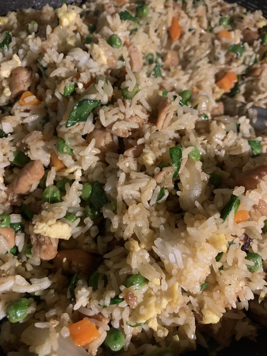 theglitterbug73's tweet photo. My fried rice I make 3 big batches a week for the boys. Helped them to make some gains in weight. Robert has put on 25 lbs in just the past couple months. The other boys have gained size also. #magicrice https://t.co/QH2QMjY1pI