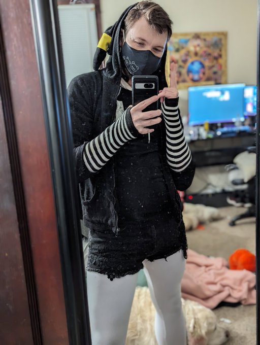 Adopt me UwU #Femboy #SceneKid #Umbreon https://t.co/yj09pMAXXL<a href="/tag/femboy"class="tags">#Femboy</a><a href="/tag/scenekid"class="tags">#SceneKid</a><a href="/tag/umbreon"class="tags">#Umbreon</a>