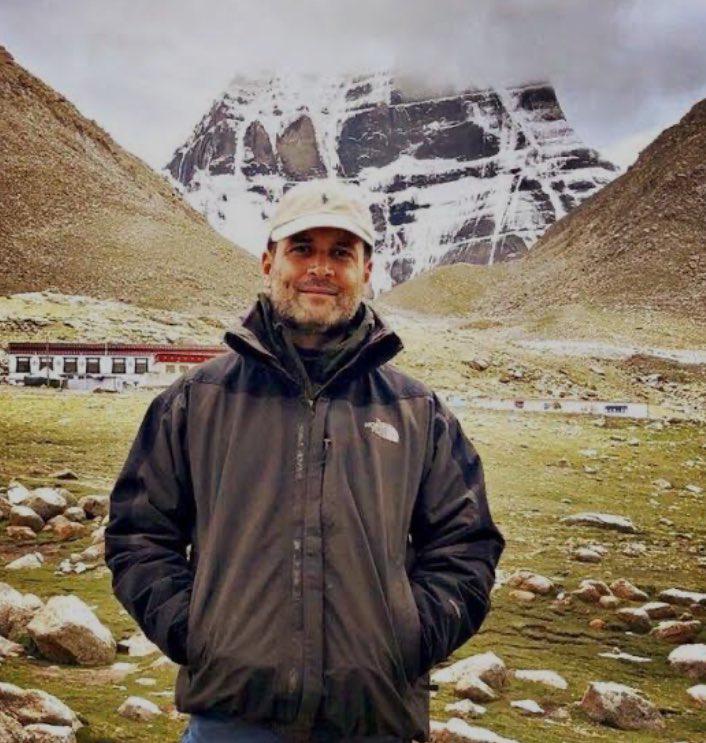 … On the holy day of Mahashivratri… Shiva devotees @RahulGandhi ji entered the battle of… #LokSabha2024 …

#KailashMansarovar 

#Wayanad