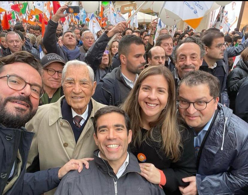 Últimos momentos de campanha pela Mudança Segura. Aos discursos do medo, do passado e da resignação com a continuidade nós respondemos com Futuro, Esperança e novas soluções que melhoram a vida das pessoas - dos impostos a baixar à saúde e educação de qualidade para todos