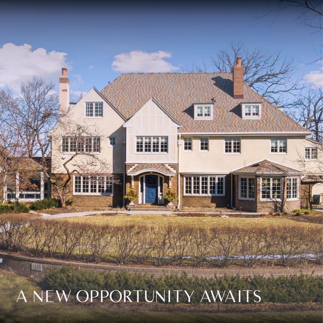 JUST LISTED!
1418 Mount Curve Ave, Minneapolis 
7 BEDS | 9 BATHS | 7773 SQ FT | $2,795,000
Welcome home: tinyurl.com/3k4upt6z
#compassminnesota #compass 
#minneapolisrealestate 
#compassrealestate