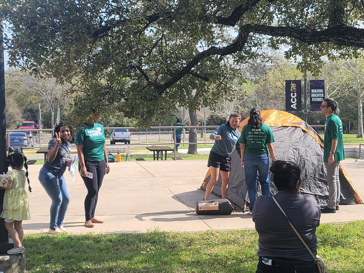 Learning how to build a tent with @Explore_Austin! 🏕️ Getting hands-on with outdoor skills and having a blast in the process! #HealthyFamiliesHealthyChildren  #SELandCP&IDAY  #SELday #CentralTexasLearning @AmalaFoundation @continueACC @AustinISD @AISD_SEL_CPI