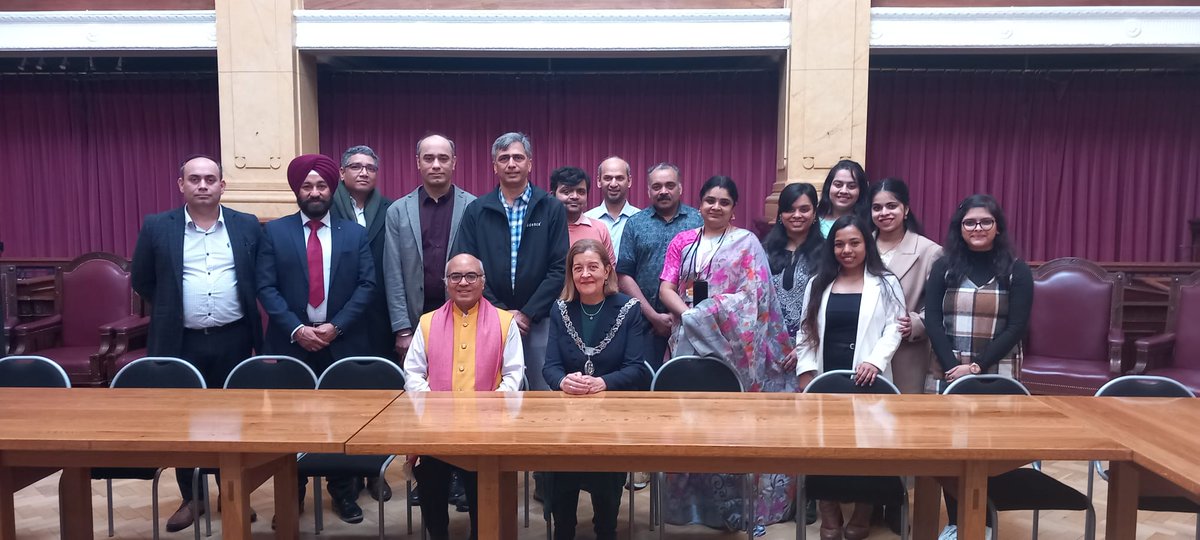 It was great to meet His Excellency @AkhileshIFS Sir Ambassador of India to Ireland & Deputy Lord Mayor of Cork @ColetteFinnCork @corkcitycouncil today. @IndiainIreland.Thanks @KieranO33406345 and team for organizing this meeting. @UccMicrobiology @UCCAlumDevel @Finbarr21761078