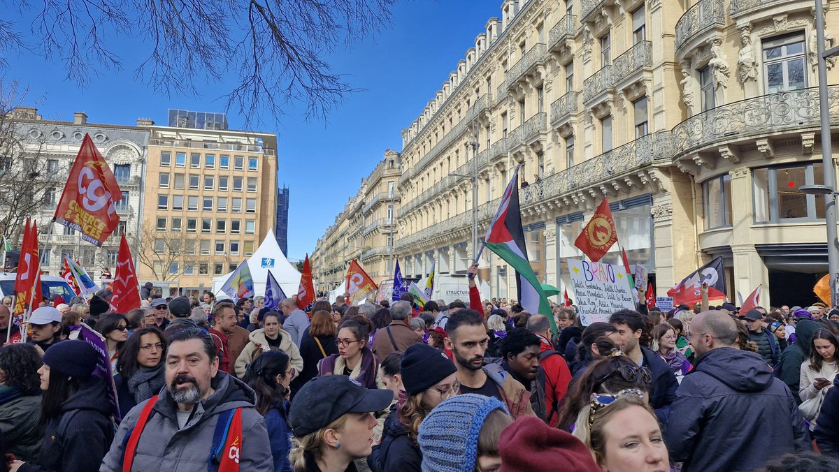 Comme chaque 8 mars nous descendons dans la rue pour cette journée internationale de lutte pour les droits des femmes ✊💜 Avec les camarades de Génération·s qui sont tjs là pour soutenir les causes des femmes. #8mars2024 #Toulouse