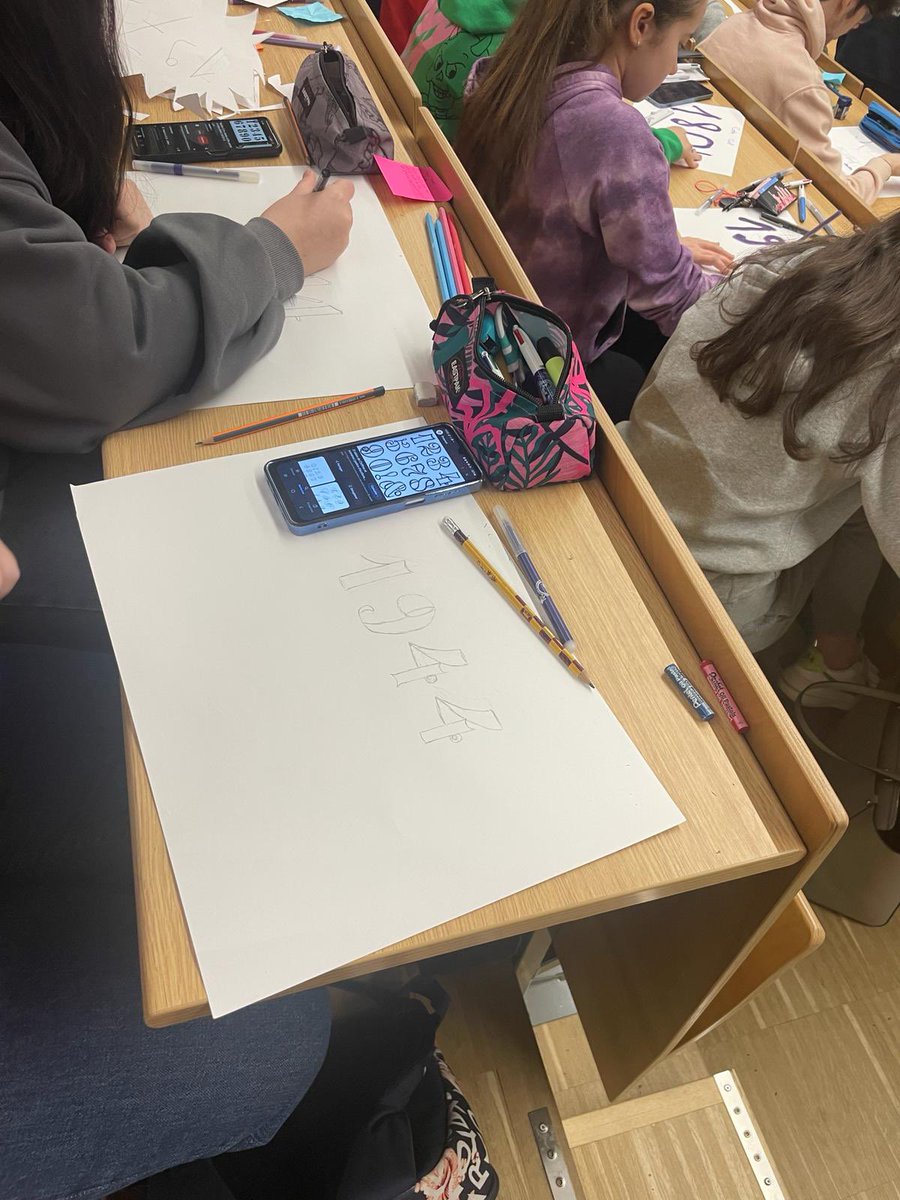 Atelier-Débat :  Femmes dans l’Art ! #8marsjournéedelafemme #egalitehommefemme #journeeinternationaledesdroitsdesfemmes #grandoral. Merci aux élèves de la Terminale Spé Arts pour ces échanges avec les autres élèves de l’établissement.<a href="/SICARTB/">SICART</a> @AcCretei <a href="/MarinaRieux/">Rieux Marina</a> <a href="/laurawaag/">Laura Waag</a>