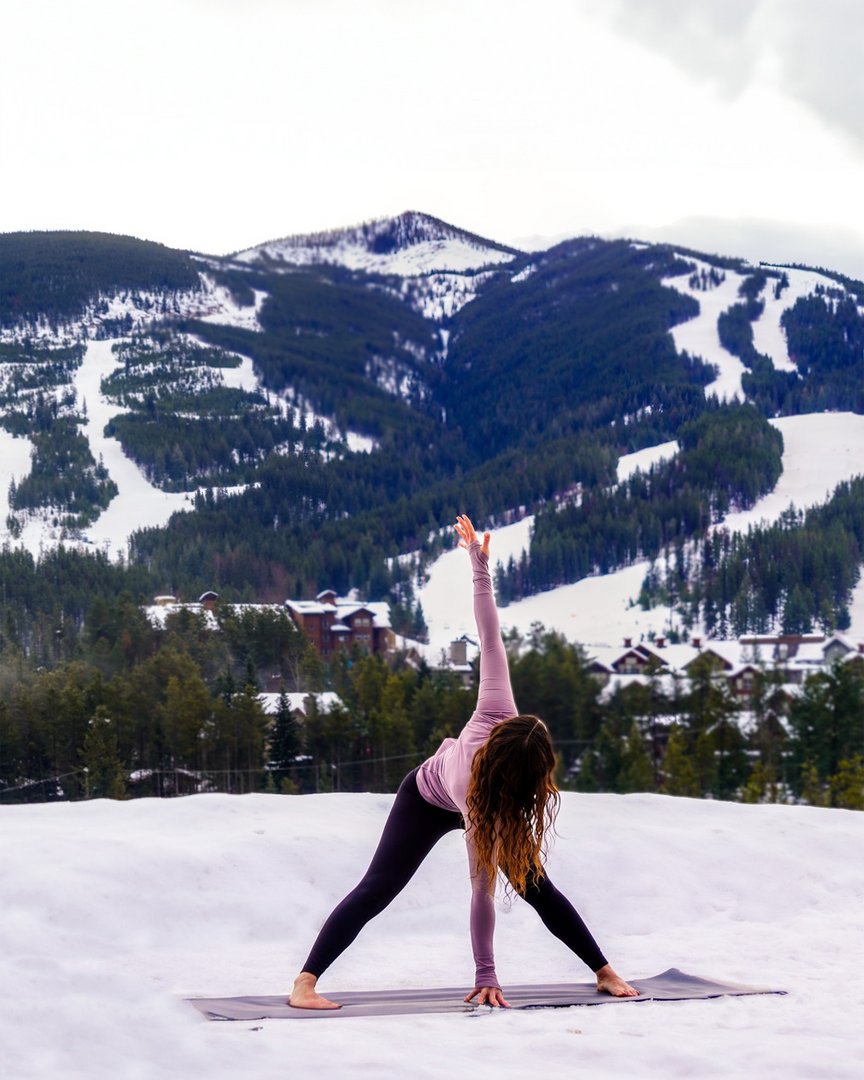 Have some big mountain plans this weekend? Or maybe you just want to start the day feeling your best — join us on Saturdays for yoga!

Learn more and book ahead at bit.ly/43oyHVD