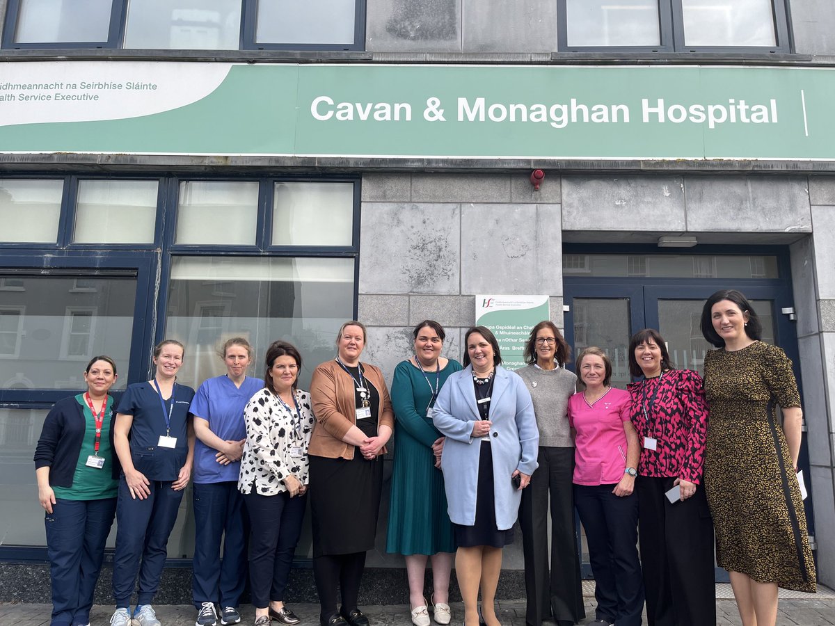 On today #InternationalWomensDay, privilege to celebrate work of wonderful clinical and management staff led by Suzanne O’Callaghan @CavanMonaghanH1. New Ambulatory Gynaecology clinic, one of 16 in country along with all Paediatric OPD in Breffni Centre in heart of Cavan Town.
