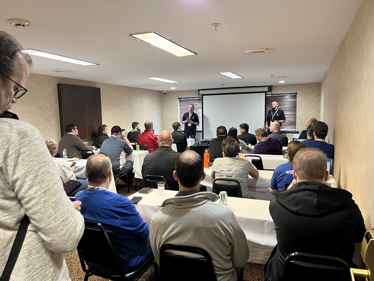 MidwestTechTalk's tweet image. Great talks happening now! #mwttsecurity #MWTT24