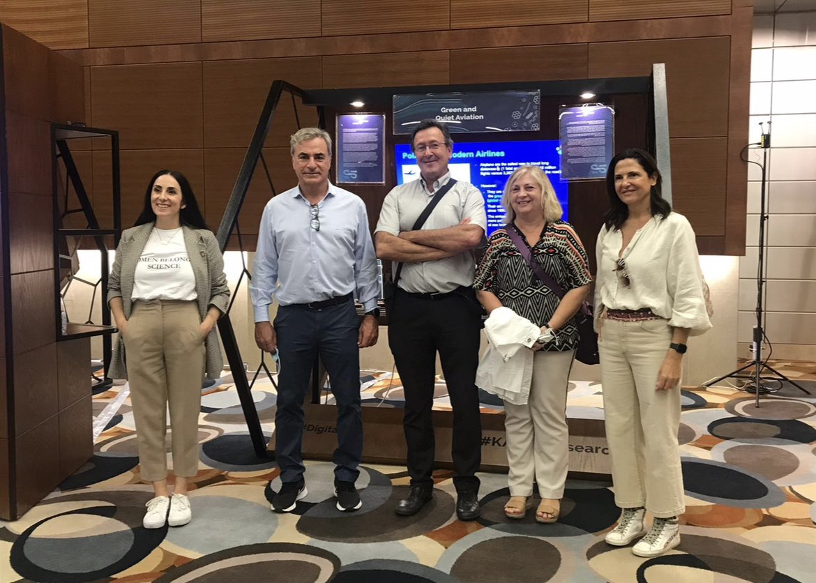 Ahead of the #SaudiArabianGP tomorrow I'm looking back fondly on my time spent in #Saudi <a href="/KAUST_News/">KAUST</a> and attending the first ever #F1 race - delighted to hear the #partnership with <a href="/McLarenF1/">McLaren</a> has been extended!