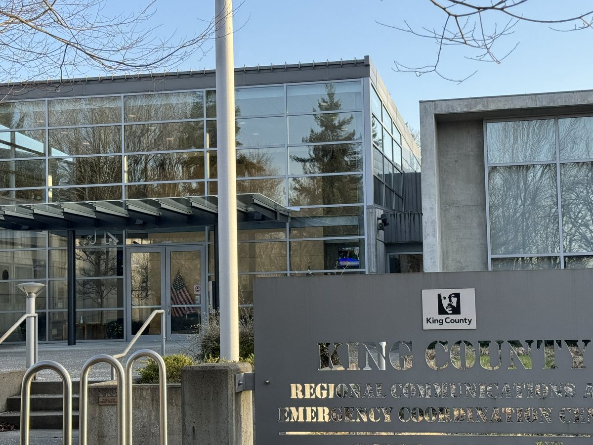 Thank you <a href="/NWSSeattle/">NWS Seattle</a>, <a href="/USCG/">U.S. Coast Guard</a>, King County EMA, and Washington State EMA for an incredible visit. A big thank you to the Big Cities Emergency Managers for hosting my hour talk on <a href="/NWS/">National Weather Service</a> Transformation. Also was able to dial into a <a href="/NWSLakeCharles/">NWS Lake Charles</a> meeting. Thank you all!  #LetsGo