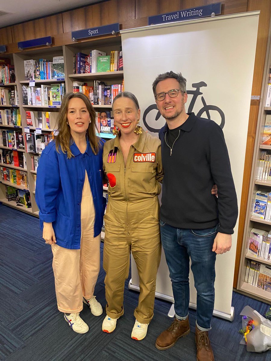 Great evening at yesterday’s launch of Jan Brierton’s latest collection Everybody Is a Poem - Midlife in Rhymes in @DubrayBooks, Grafton St. Thanks to all the guests, @karenkoster as guest speaker and the shop staff. Jan is on this evening’s @SixOClockShow, don’t miss it!