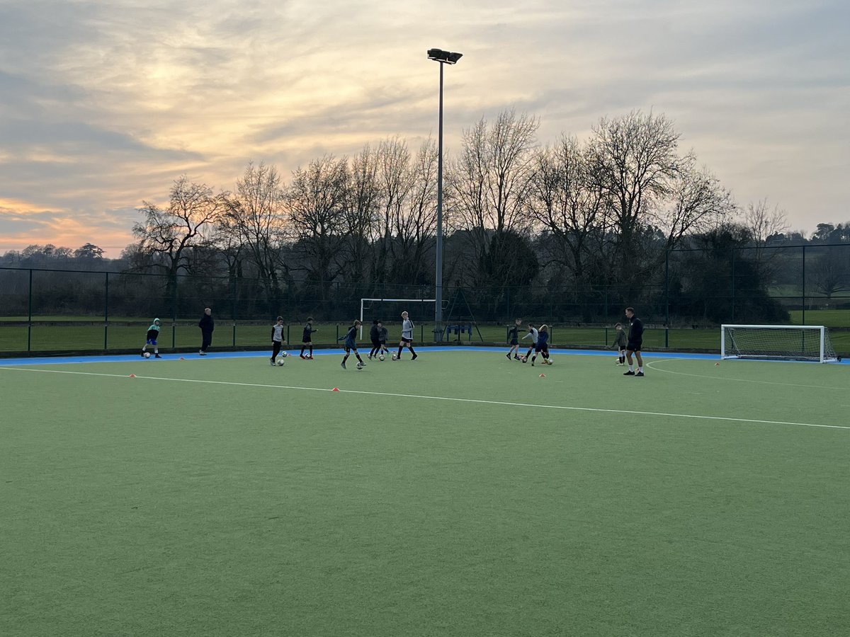 Great to see both year 6 and year 7 District teams training tonight ⚽️ #pathway