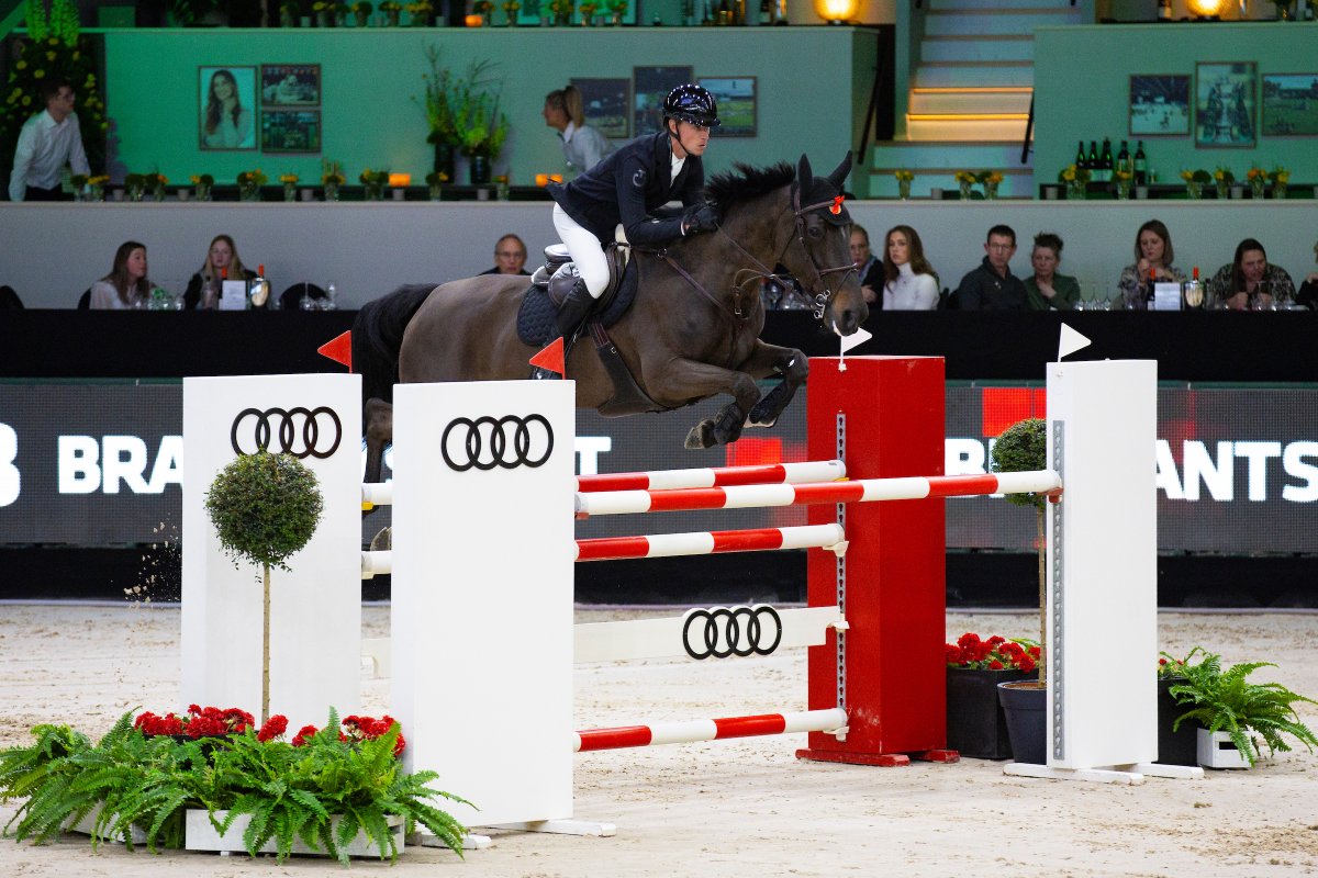 Kevin Jochems and Looks Good de Liebri Z take the Hoefslag Prize to close off the day session 🏆🤩

#TheDutchMasters #TDM2024 #RolexGrandSlam #JumpIntoHistory