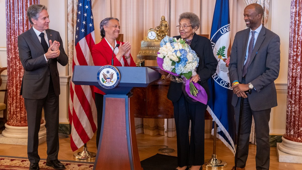 In honor of Women’s History Month, Ambassador Ruth A. Davis has compiled some of the outstanding achievements of 24 African American women in U.S. foreign policy. More in our latest DipNote on the work of Black diplomats and their many firsts. state.gov/womens-history…