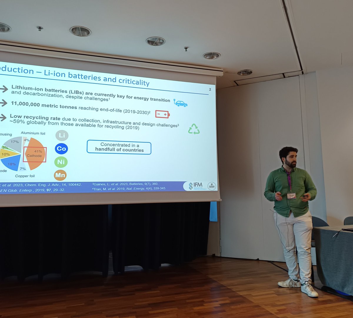 CristinaPozo-Gonzalo (@cpozogonzalo) on Twitter photo And closing the 2 day symposium #MATSUS24 <a href="/nanoGe_Conf/">nanoGeConferences</a> my PhD student <a href="/hxsbastos/">Henrique Bastos</a> on sustainable methods solvents for Ni and Co extraction and recovery <a href="/ARAID_ES/">ARAID</a> <a href="/ICB_CSIC/">ICB-CSIC</a> And closing the 2 day symposium #MATSUS24 <a href="/nanoGe_Conf/">nanoGeConferences</a> my PhD student <a href="/hxsbastos/">Henrique Bastos</a> on sustainable methods solvents for Ni and Co extraction and recovery <a href="/ARAID_ES/">ARAID</a> <a href="/ICB_CSIC/">ICB-CSIC</a>