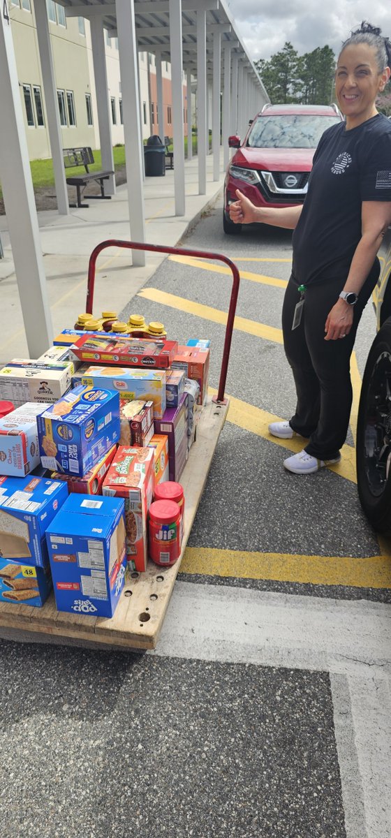 KOFKCentralFL's tweet photo. Busy week for Kick Off For Kids and our volunteers as we shopped &amp; delivered food to 44 SCPS &amp; OCPS food pantries! The need has become so great that many of the schools had empty shelves and were not able to help all the families requesting assistance. Thank you for your support! https://t.co/TyidJTlUwZ
