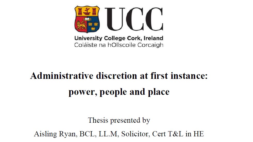 Congratulations to @AisRyan_ for passing her PhD without corrections! 'Administrative discretion at first instance: power, people and place' - expertly supervised by @FDonson Very happy to have been the external examiner. One of the real joys and pleasures of the job.
